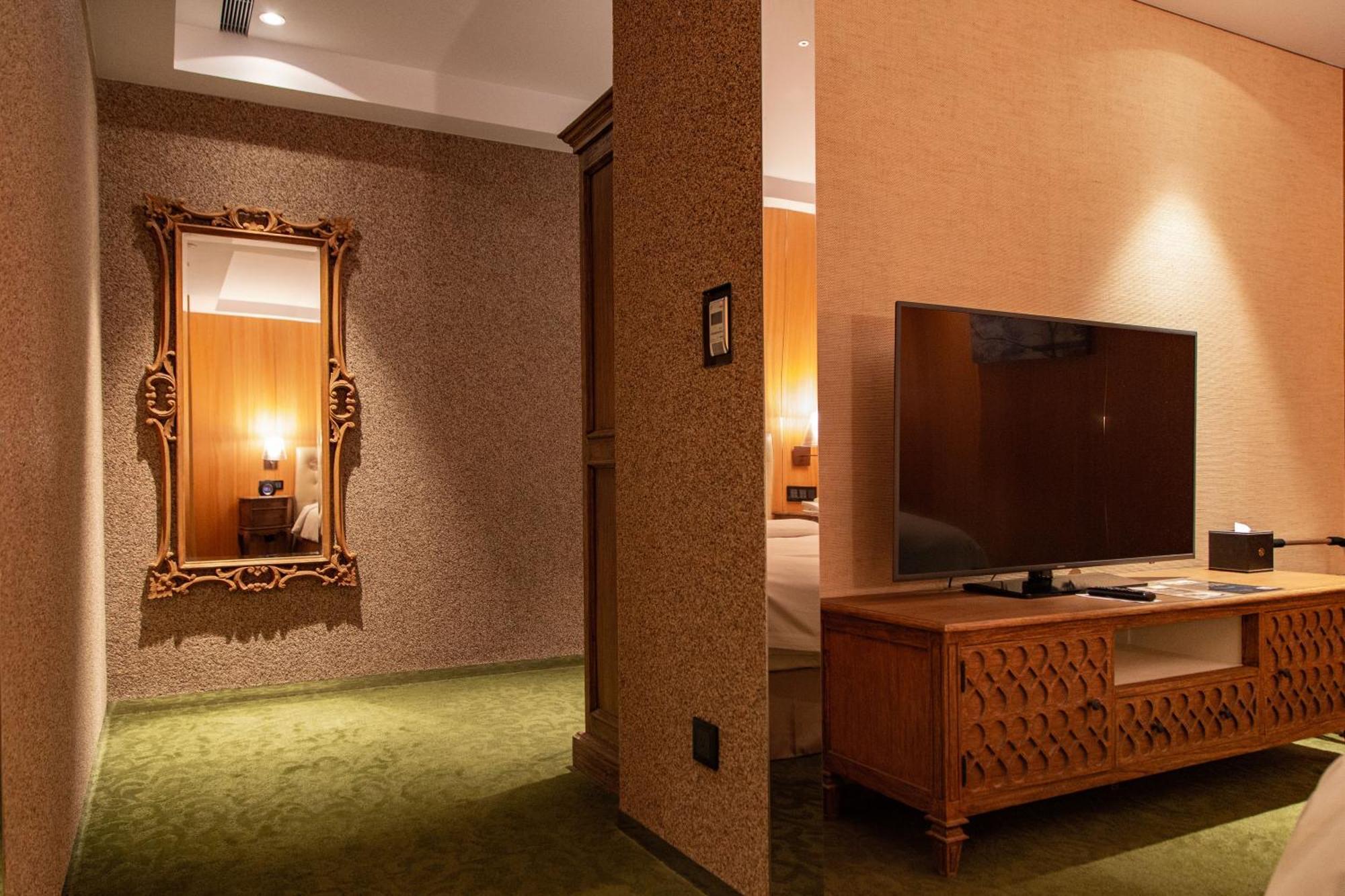 Inhouse Hotel Grand Taichung Exterior foto