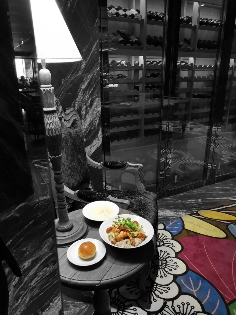 Inhouse Hotel Grand Taichung Exterior foto